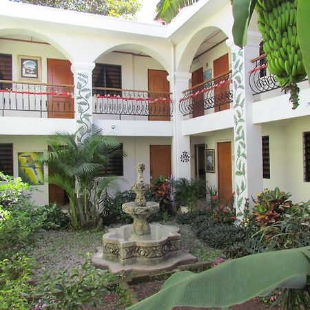 Hotel Villa Serena Escalon San Salvador Bagian luar foto