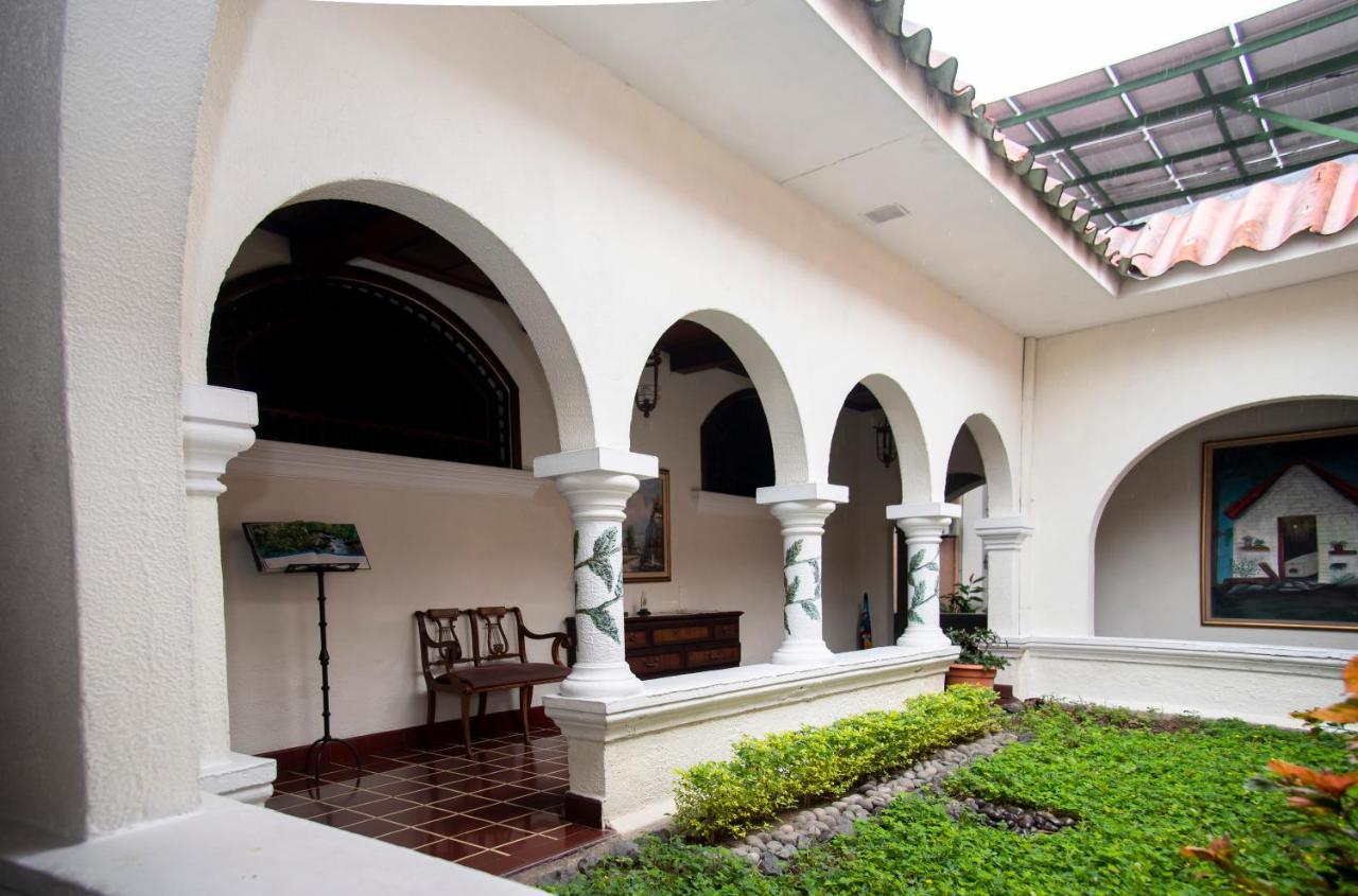 Hotel Villa Serena Escalon San Salvador Bagian luar foto